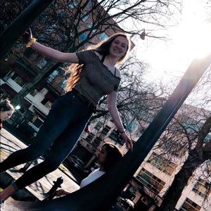 Meet your Posher, Carlin